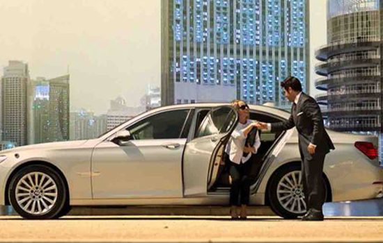 Benefits of chauffeur service dubai